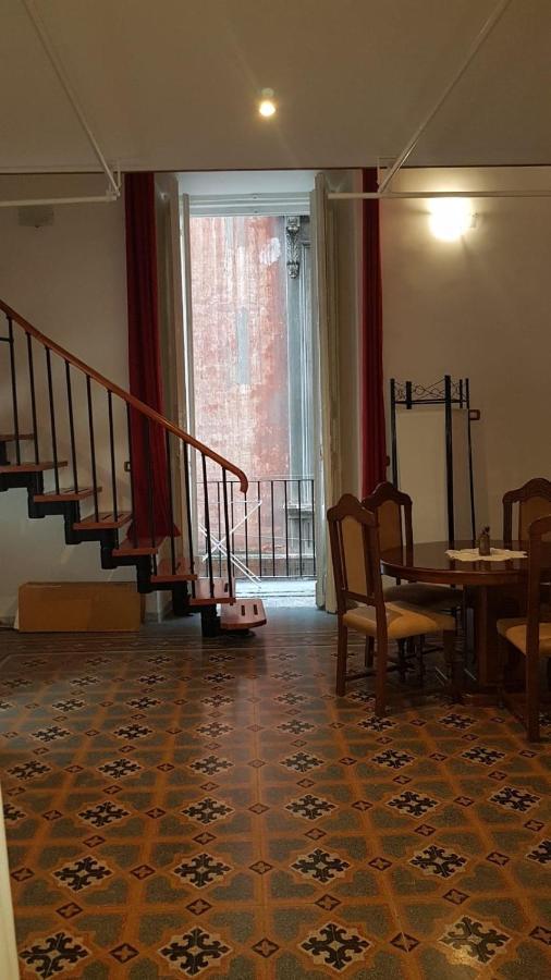 Indipendent Apartment Νάπολη Εξωτερικό φωτογραφία